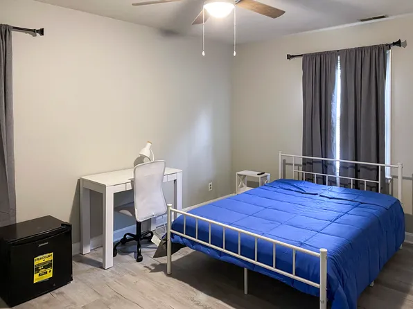 (undisclosed Address), Charlotte, NC 28212