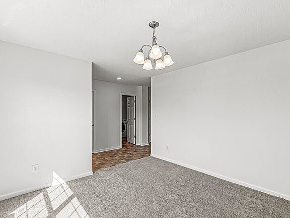 4th image of 12070 Country Side Dr