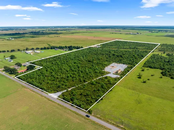 Bell Rd, Iowa, LA 70647
