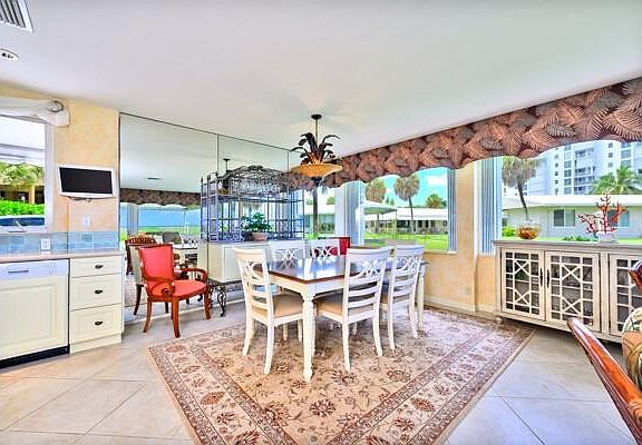 5th image of 1100 S Ocean Boulevard #17D