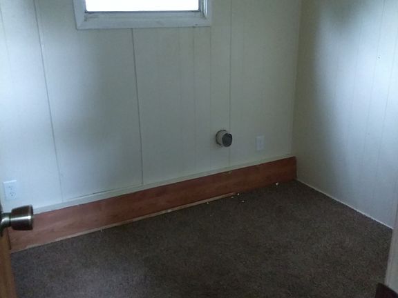 3rd image of 2432 Portage Hollow Dr