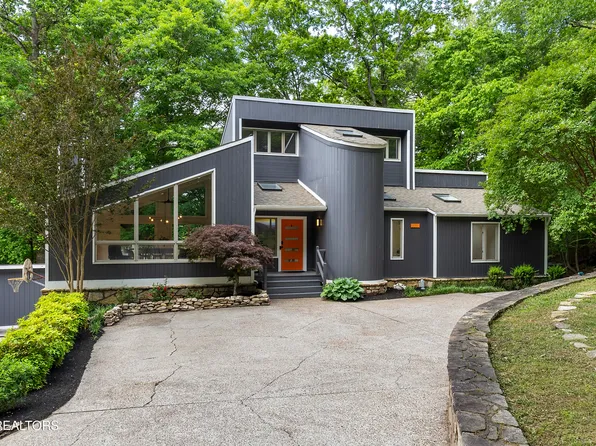 2611 Shore Line Rd, Knoxville, TN 37932