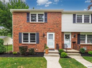 52 Wimbledon Ln, Buffalo, NY 14224