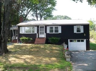 26 Falcon St, Methuen, MA 01844