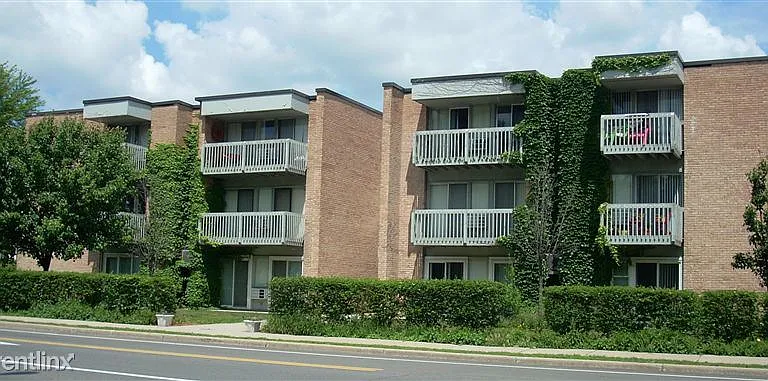 404w.forestexterior
