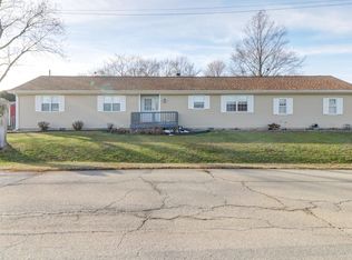 105 N Schluter St, Thomasboro, IL