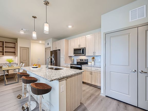 5th image of 6006 Rogerdale Rd #3204