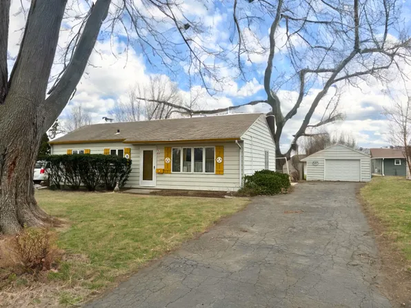 1412 Cherokee Ln, Ottawa, IL 61350