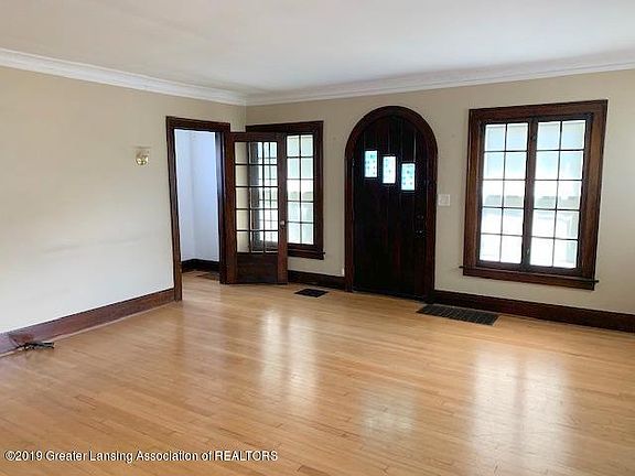 5th image of 1413 Eureka St