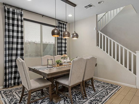 4th image of 3954 E BLUE SPRUCE Lane