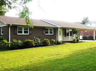 104 Lawton St, Greer, SC 29651