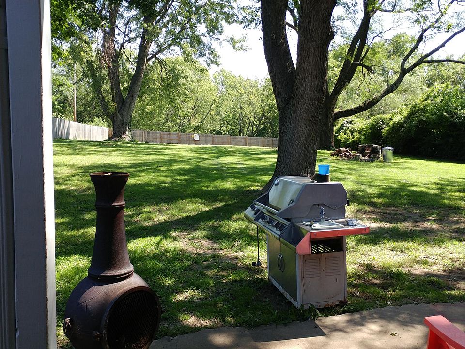 2nd image of 1331 S Randall Rd