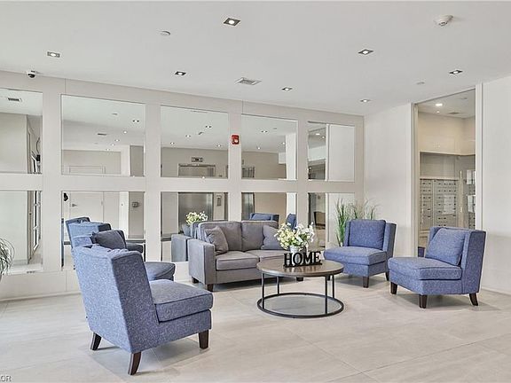 4th image of 4040 Upper Middle Rd #114