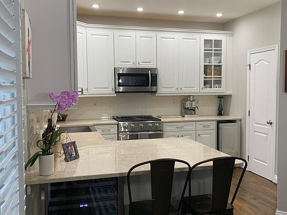 4th image of 109 Cahill Dr