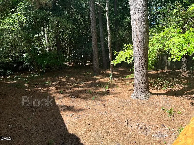 200 Lake Pine Dr — Photo 6