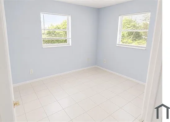 5625 4th Ave — Photo 3