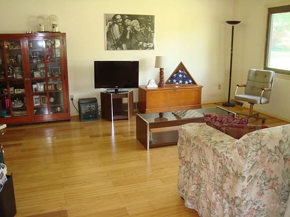 4th image of 9917 Knollwind Dr