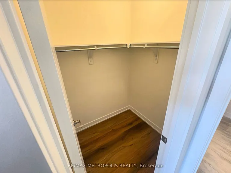 1695 Dersan St — Photo 16