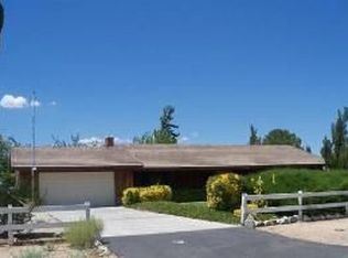 12330 Indian River Dr, Apple Valley, CA 92308