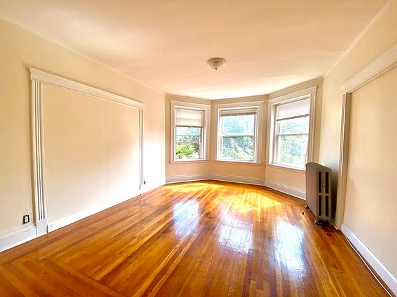 2nd image of 144 Coolidge St #2