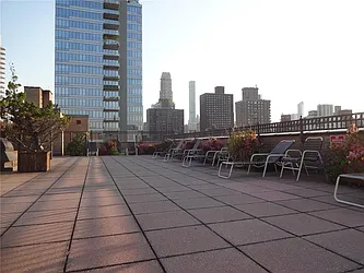 Rented by R New York