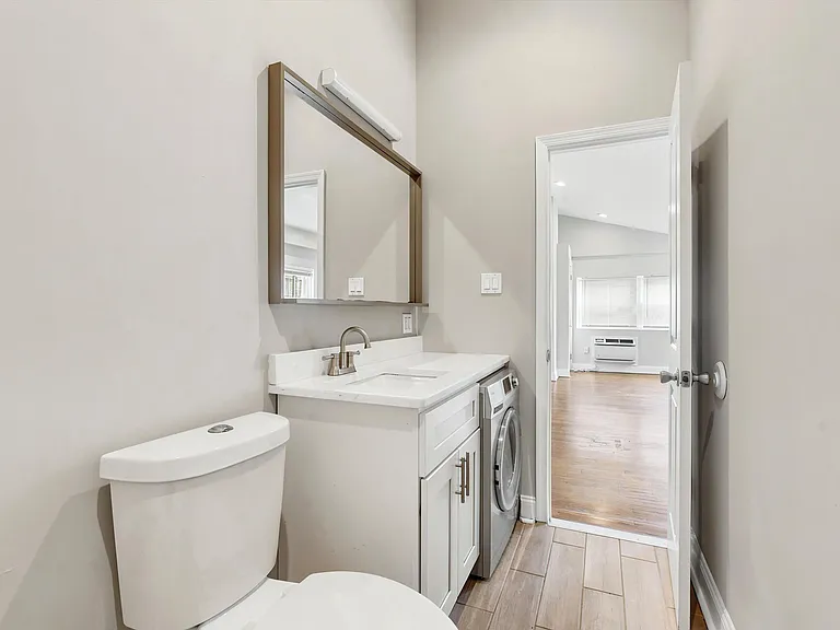 1616 Spruce St #3RR — Photo 15