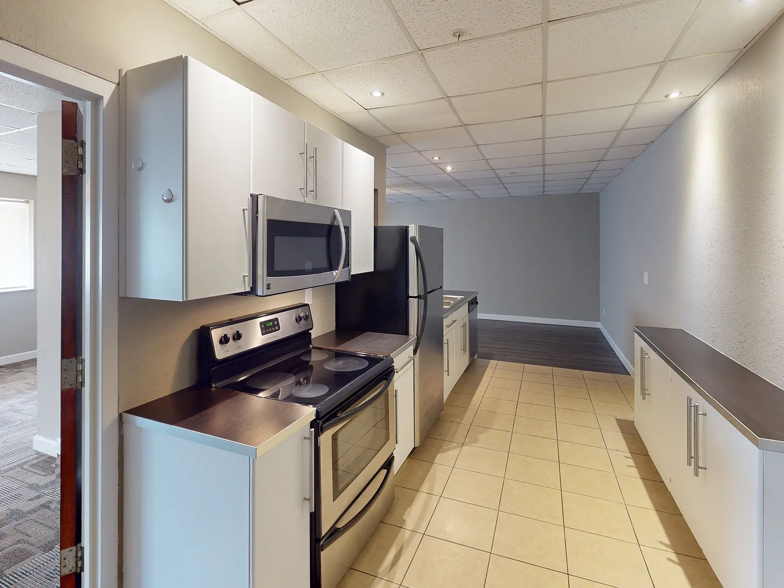 141 North Court - 205E — Photo 3