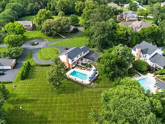 3rd image of 12404 Cedar Moor Dr