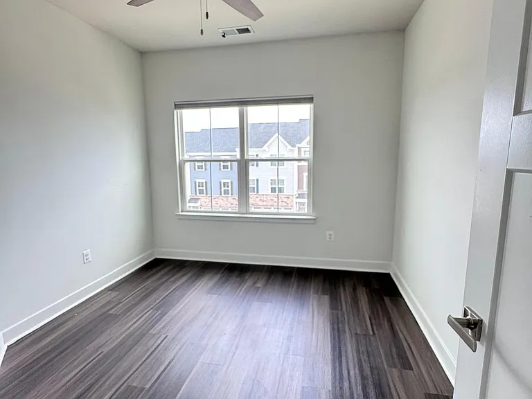 118 Twinleaf Way — Photo 35