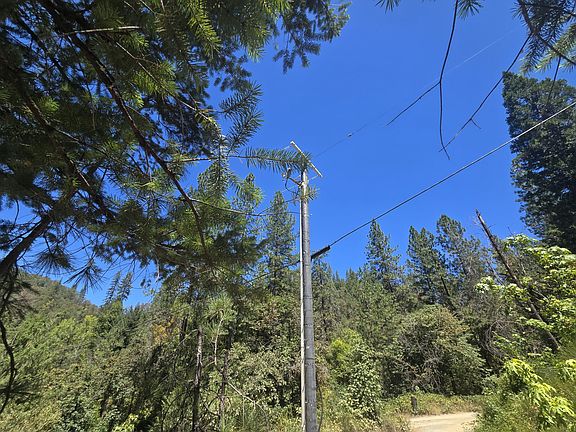 4th image of Roaring Brook Way