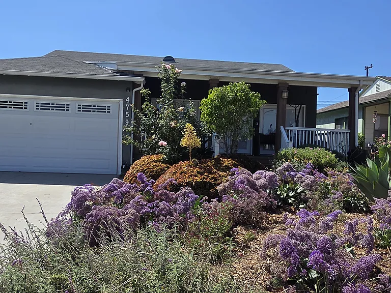 4759 Lakewood Blvd — Photo 1
