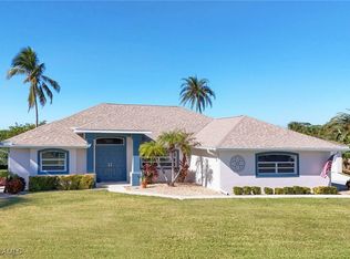 2185 Club House Rd, North Fort Myers, FL 33917