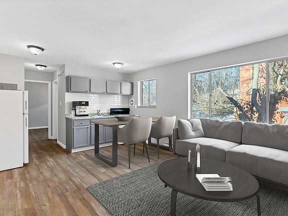 2nd image of 1005 Dana Ave APT 6