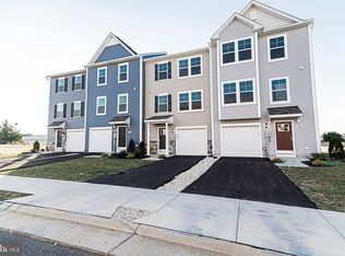 112 Cecily Way, Ranson, WV 25438