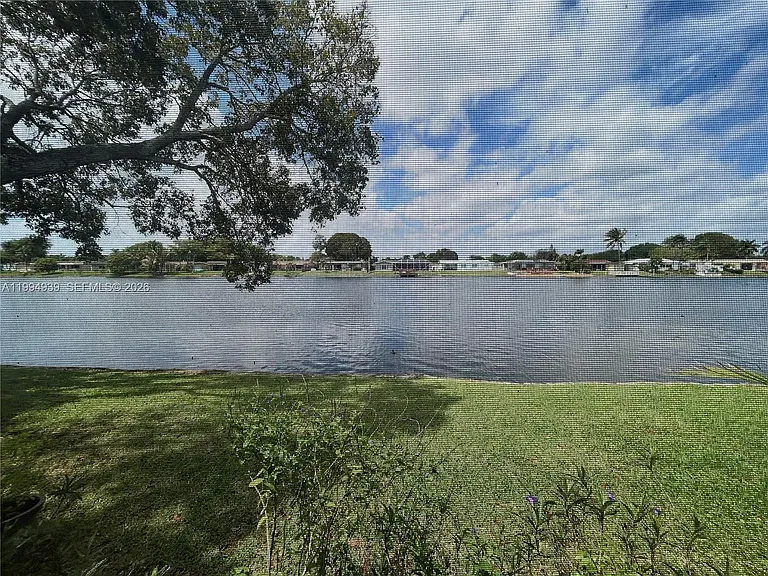 1660 NW 113th Ave — Photo 14