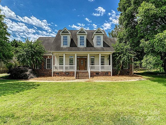 3rd image of 4517 Ivywood Dr