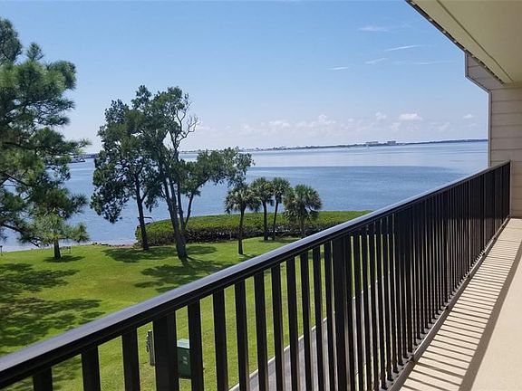3rd image of 2700 Bayshore Blvd APT 11306