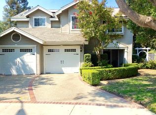 10687 N Coronado Cir, Fresno, CA 93730