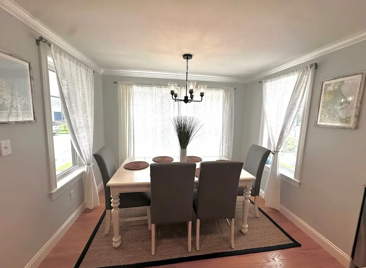 2 bed, 2.5 bath, 1803 sqft, $3,600 — Photo 4