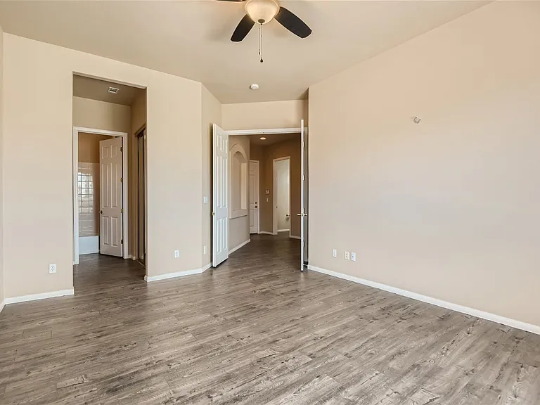 5258 Villa Dante Ave — Photo 9