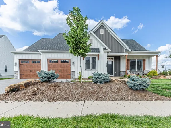 3266 Wentworth Way, York, PA 17406