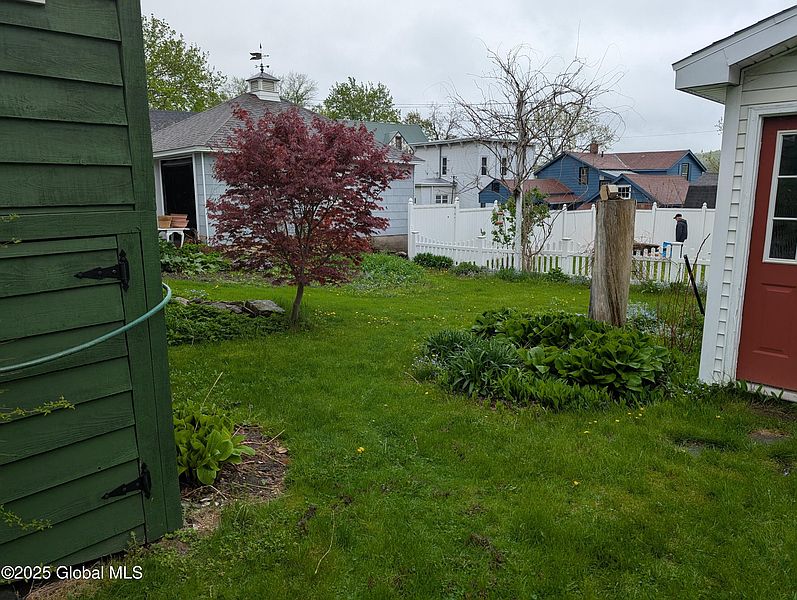 3rd image of 119 Montgomery Street