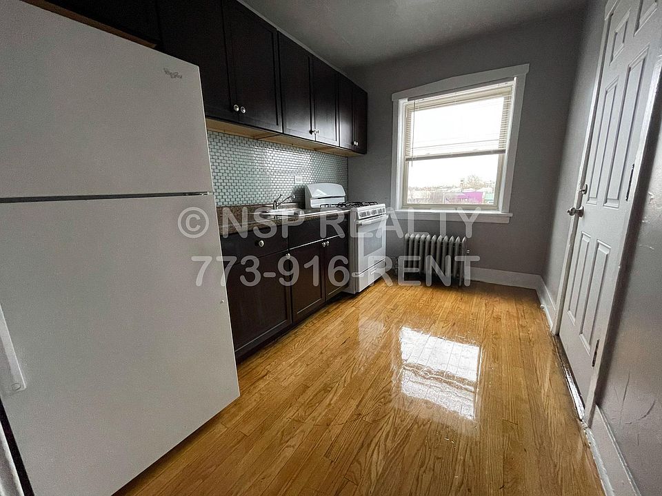 1st image of 4029 W Melrose St #E