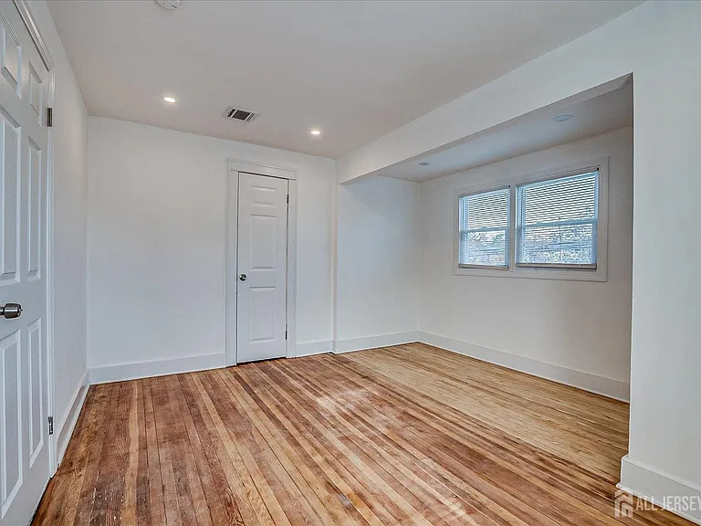 385 Pierson Ave #2 — Photo 13