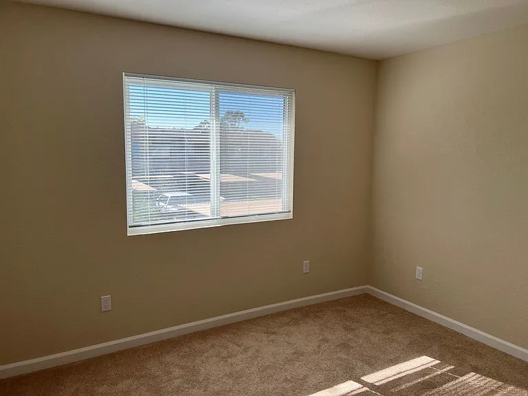 2603 Carlton Ln — Photo 15