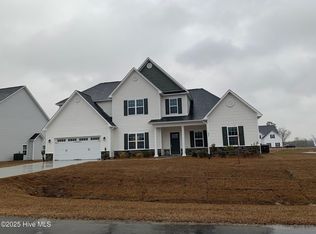 602 Salty Marsh Ln, Jacksonville, NC 28546