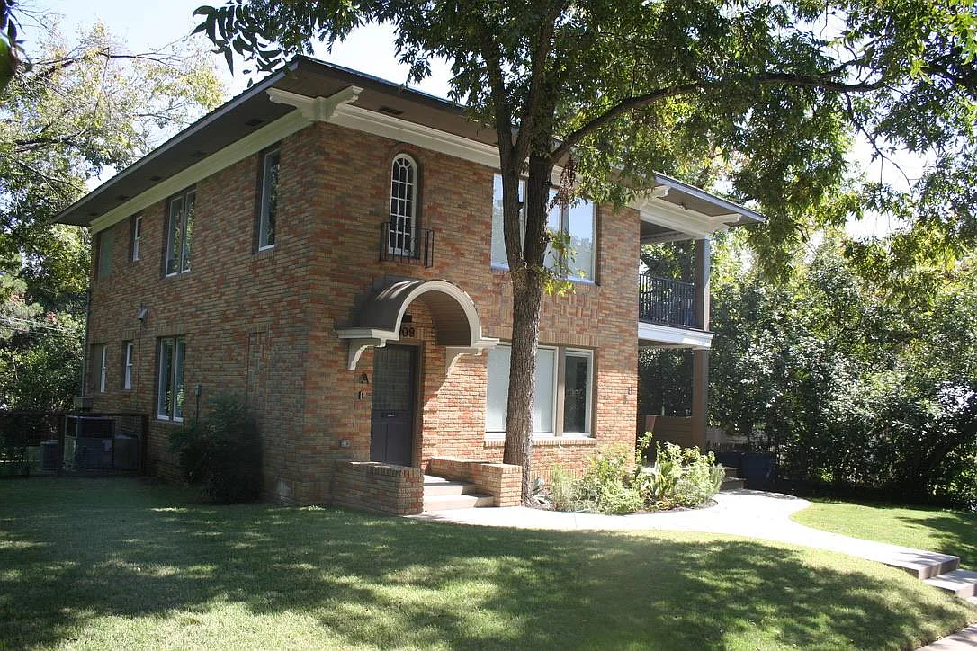 2 bed, 1.0 bath, 1160 sqft, $3,350 — Photo 1