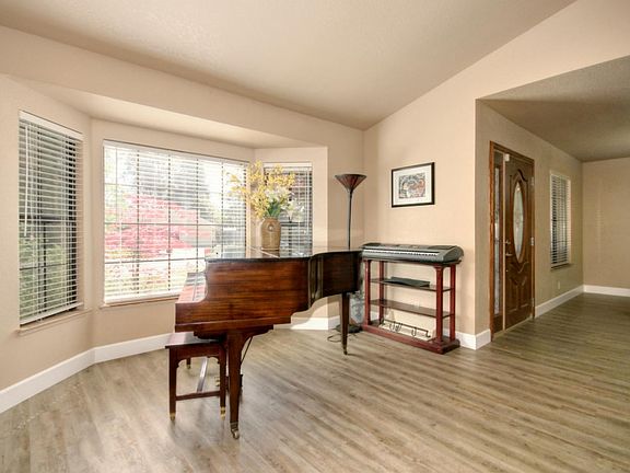 5th image of 1680 Wyndham Way