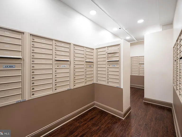 1324 Locust St #1530 — Photo 32