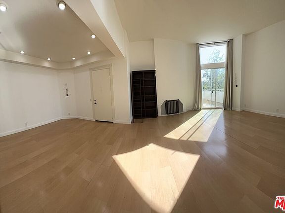 5th image of 1310 N Detroit St APT 408